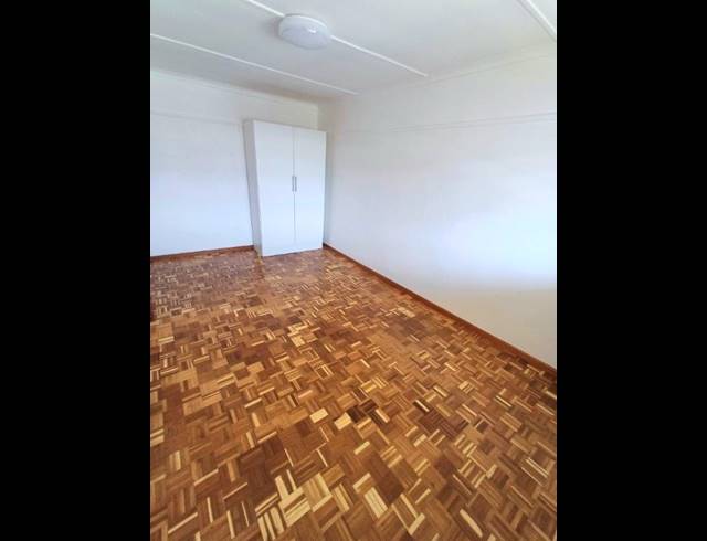 2 bed property to rent in LANGERUG